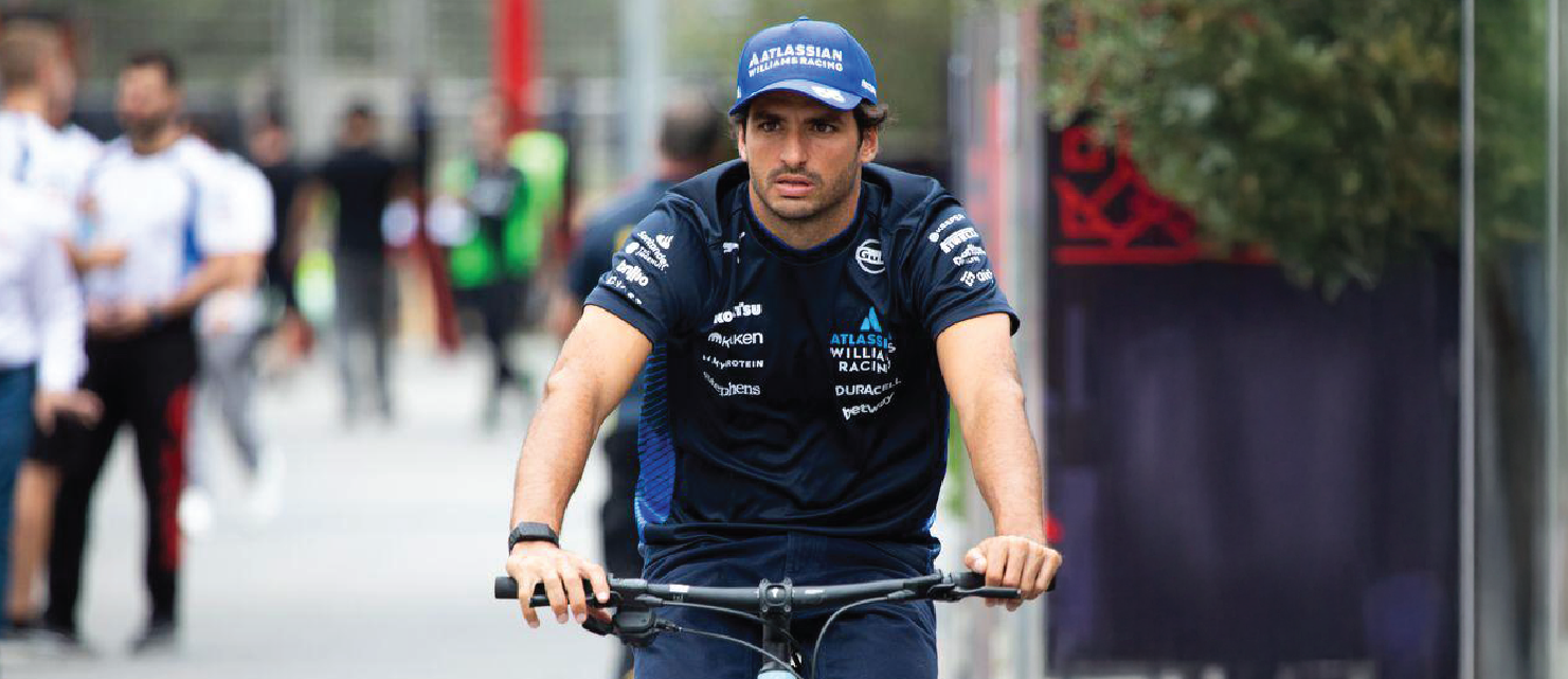 Пилоты Formula 1 в паддоке: до старта гонки остаются считанные часы