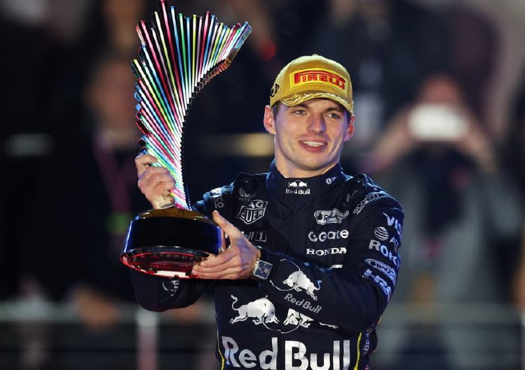 Ferstappen Las Veqasda qalib gəlib, McLaren isə diskvalifikasiya olundu